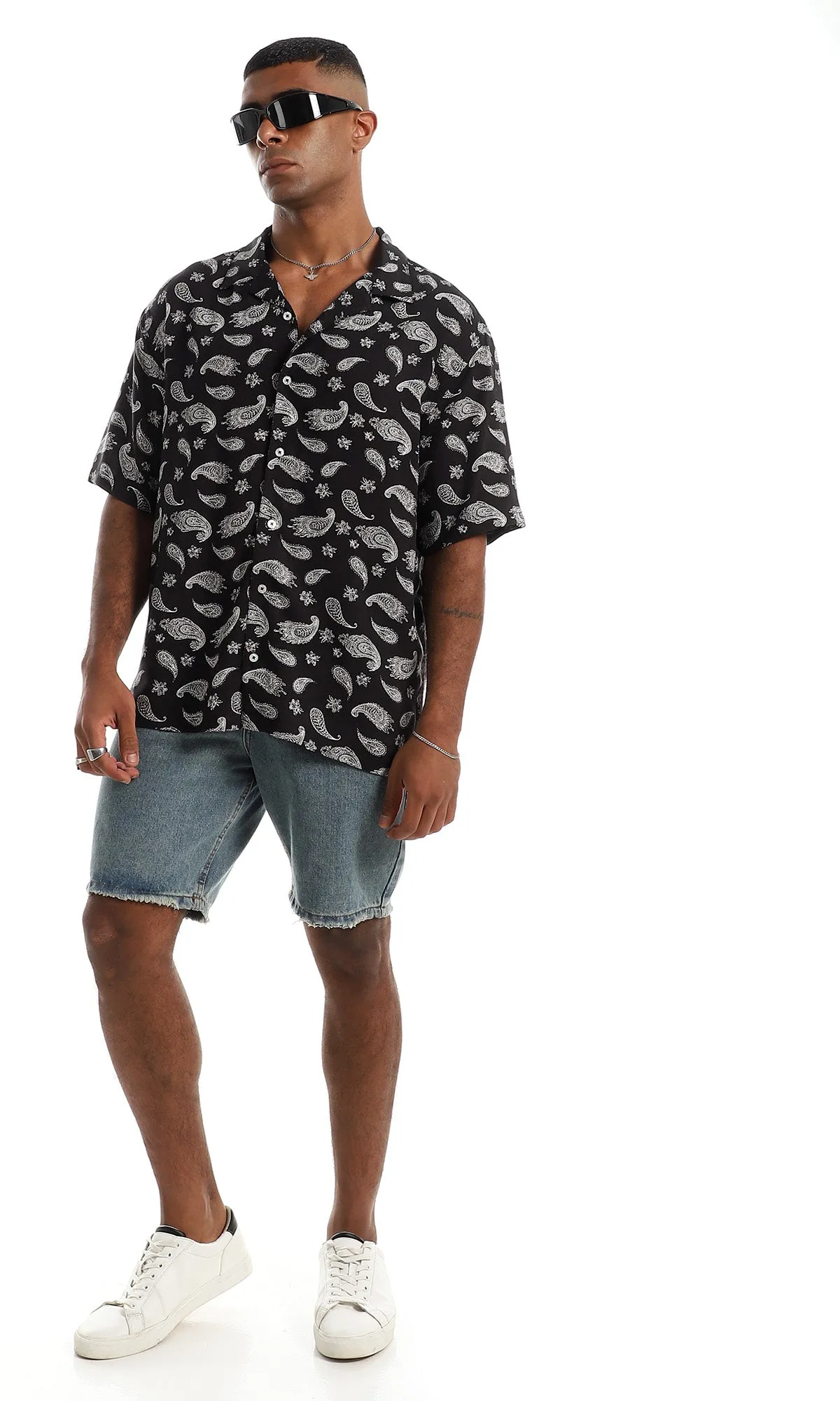 97942 Funky Short Sleeves Black & White Button Down Shirt