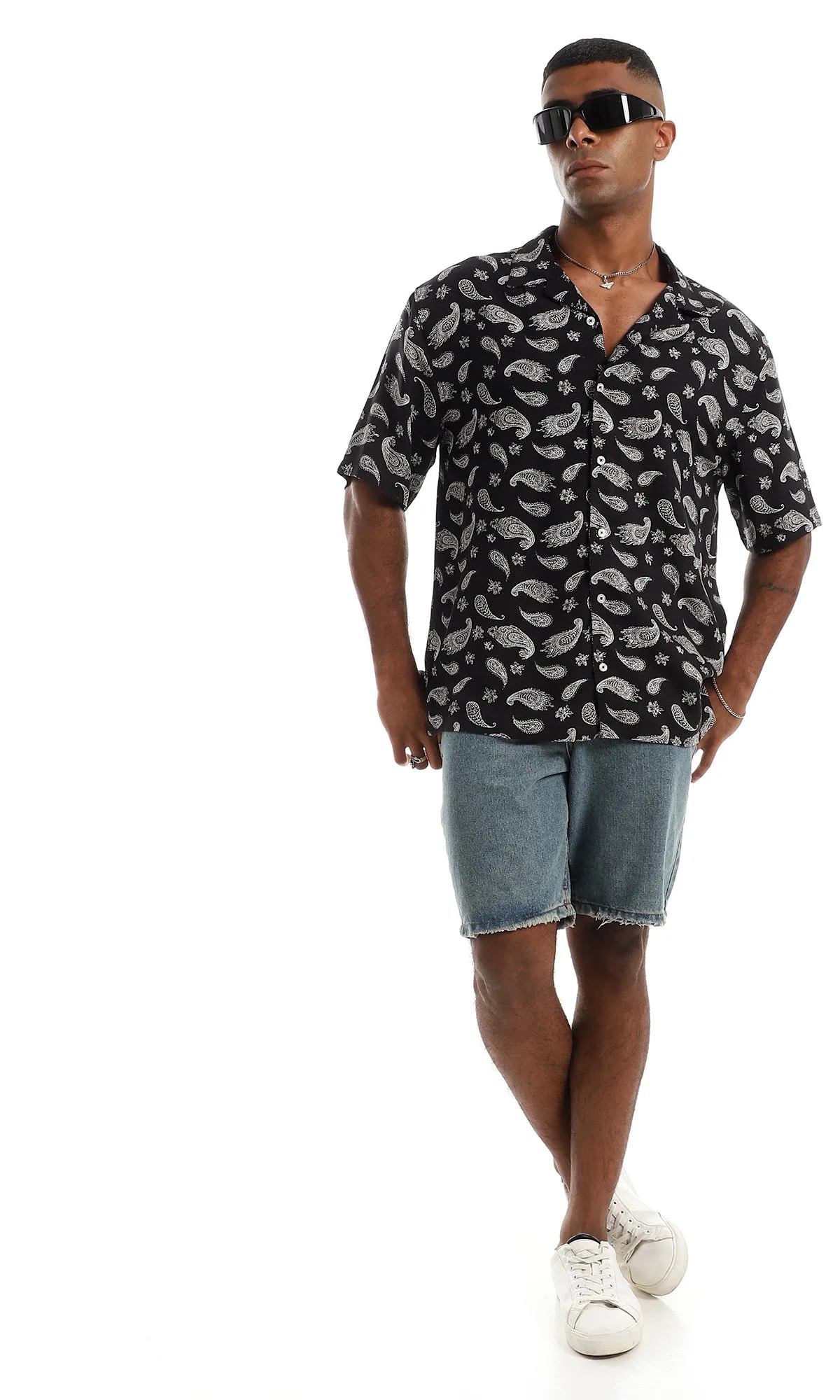 97942 Funky Short Sleeves Black & White Button Down Shirt