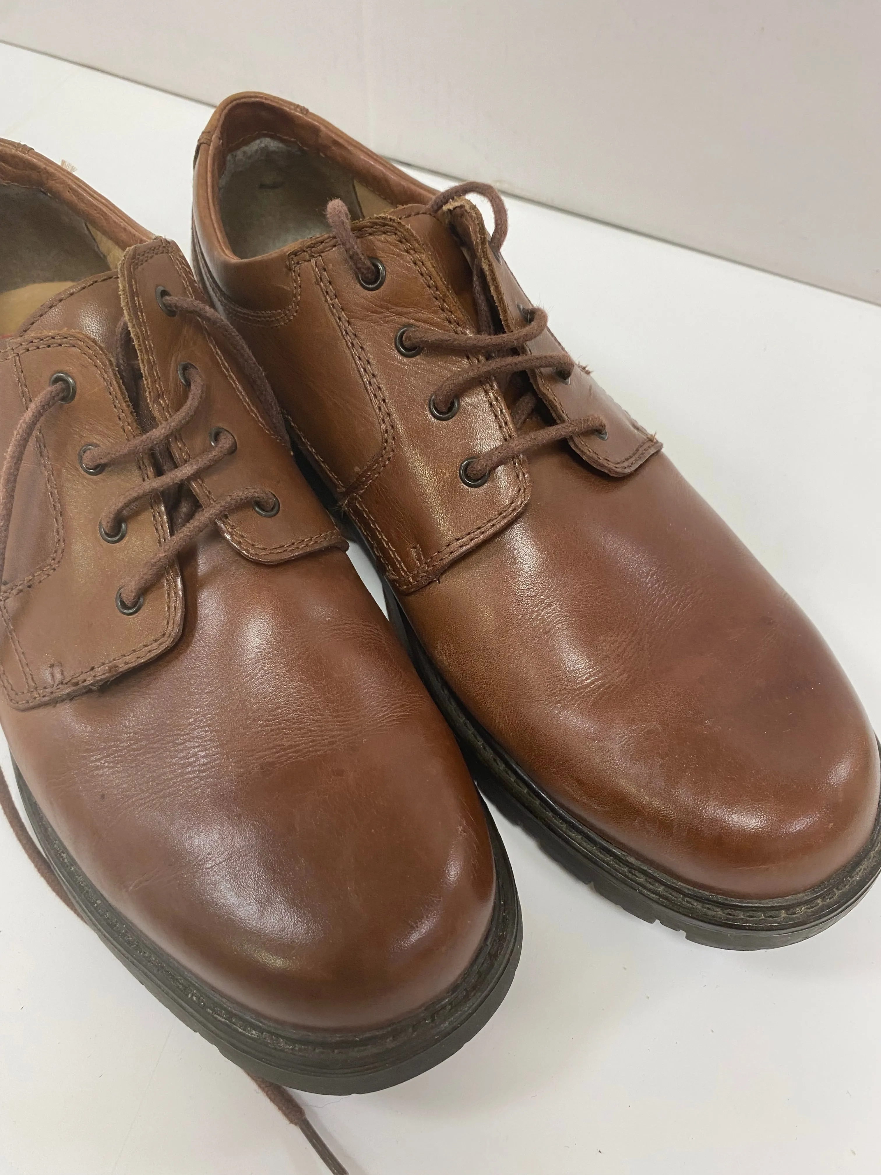 Clarks Cushion Cell Brogues Shoes Brown Size 8.5