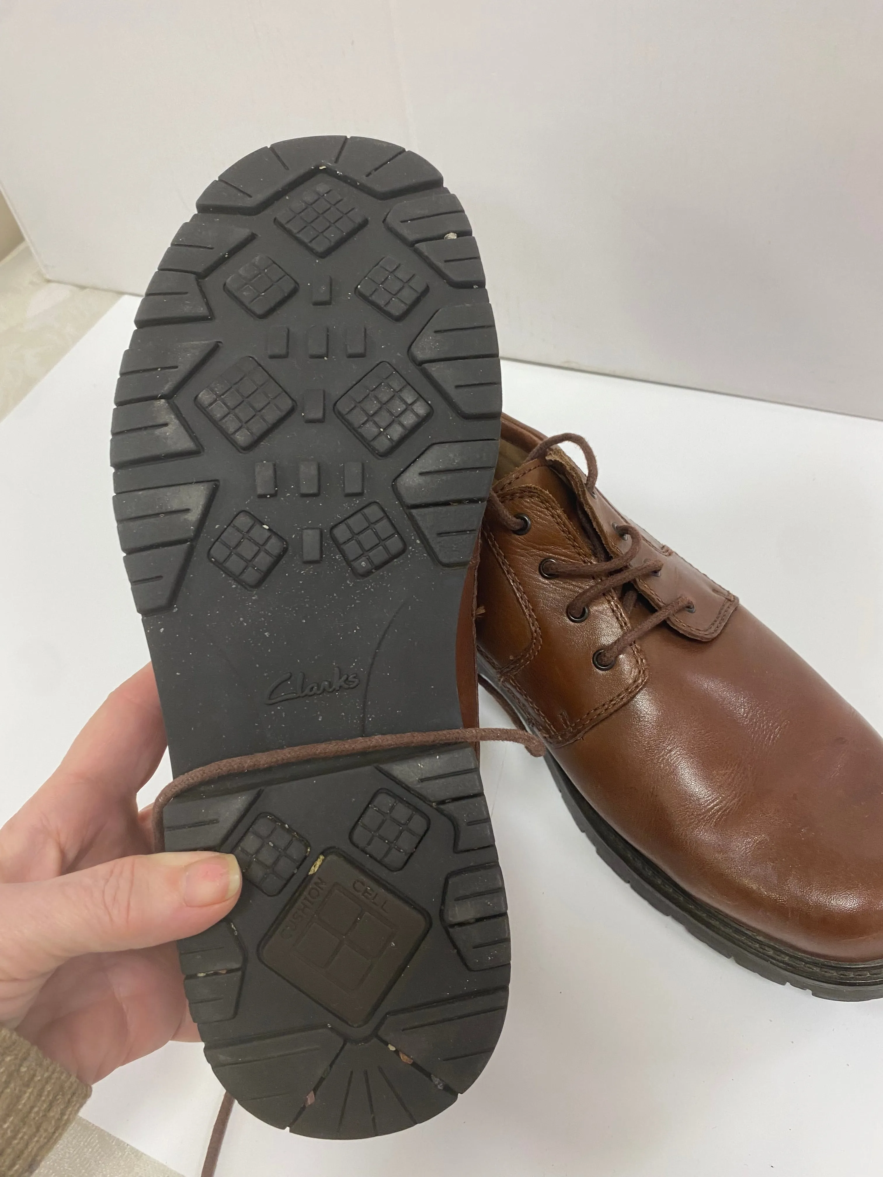 Clarks Cushion Cell Brogues Shoes Brown Size 8.5