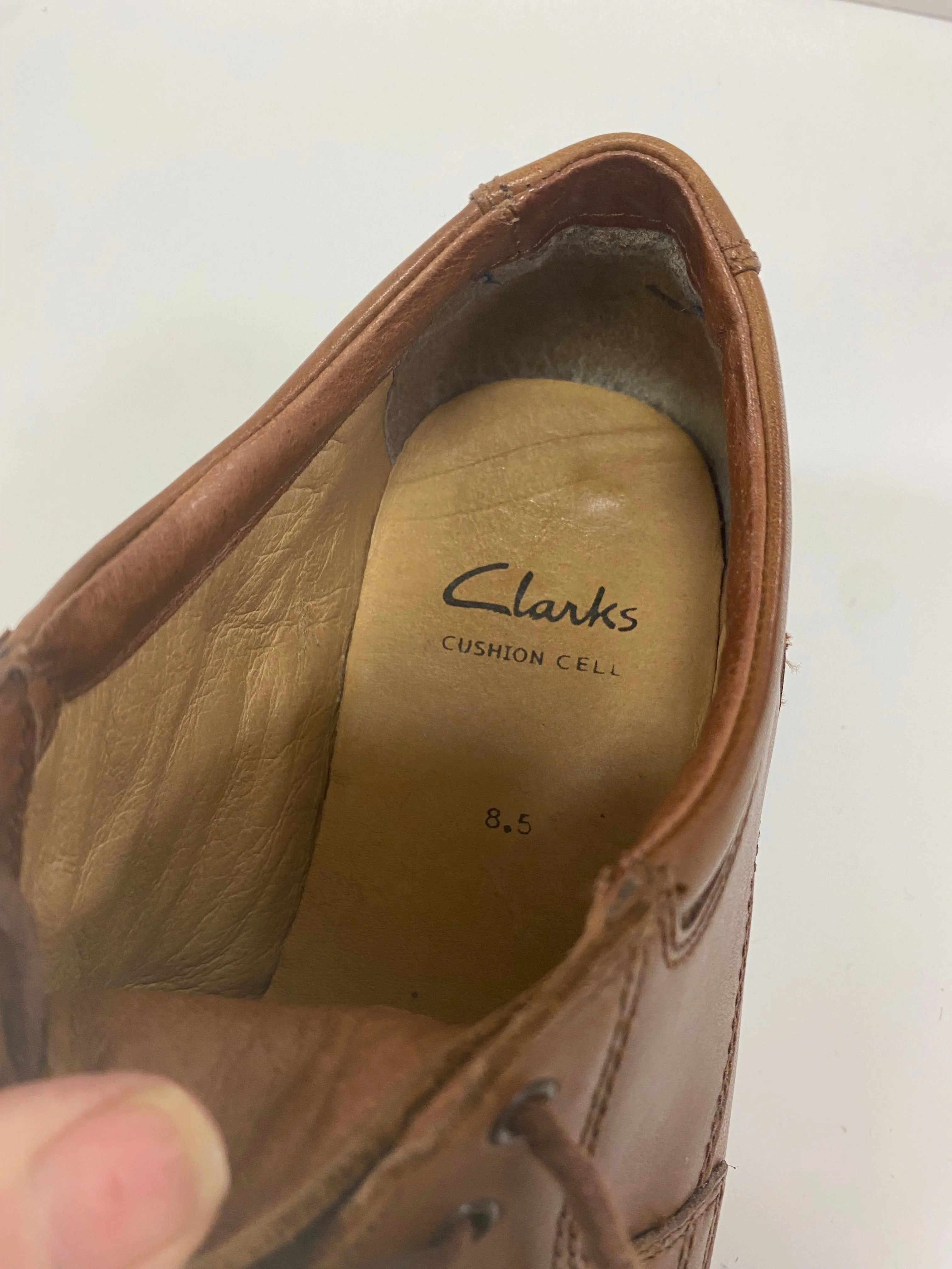 Clarks Cushion Cell Brogues Shoes Brown Size 8.5