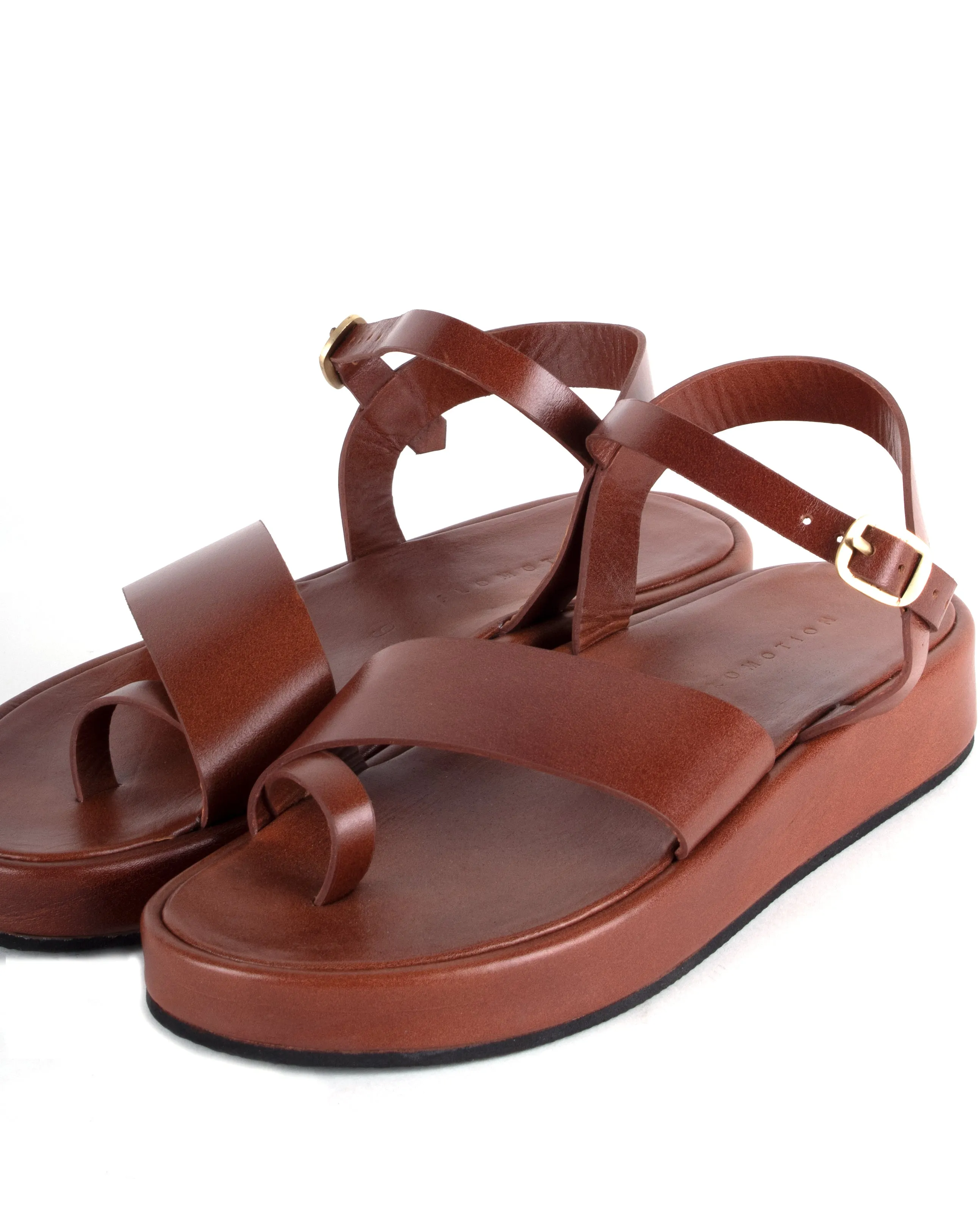 Diagonal Strap Platforms