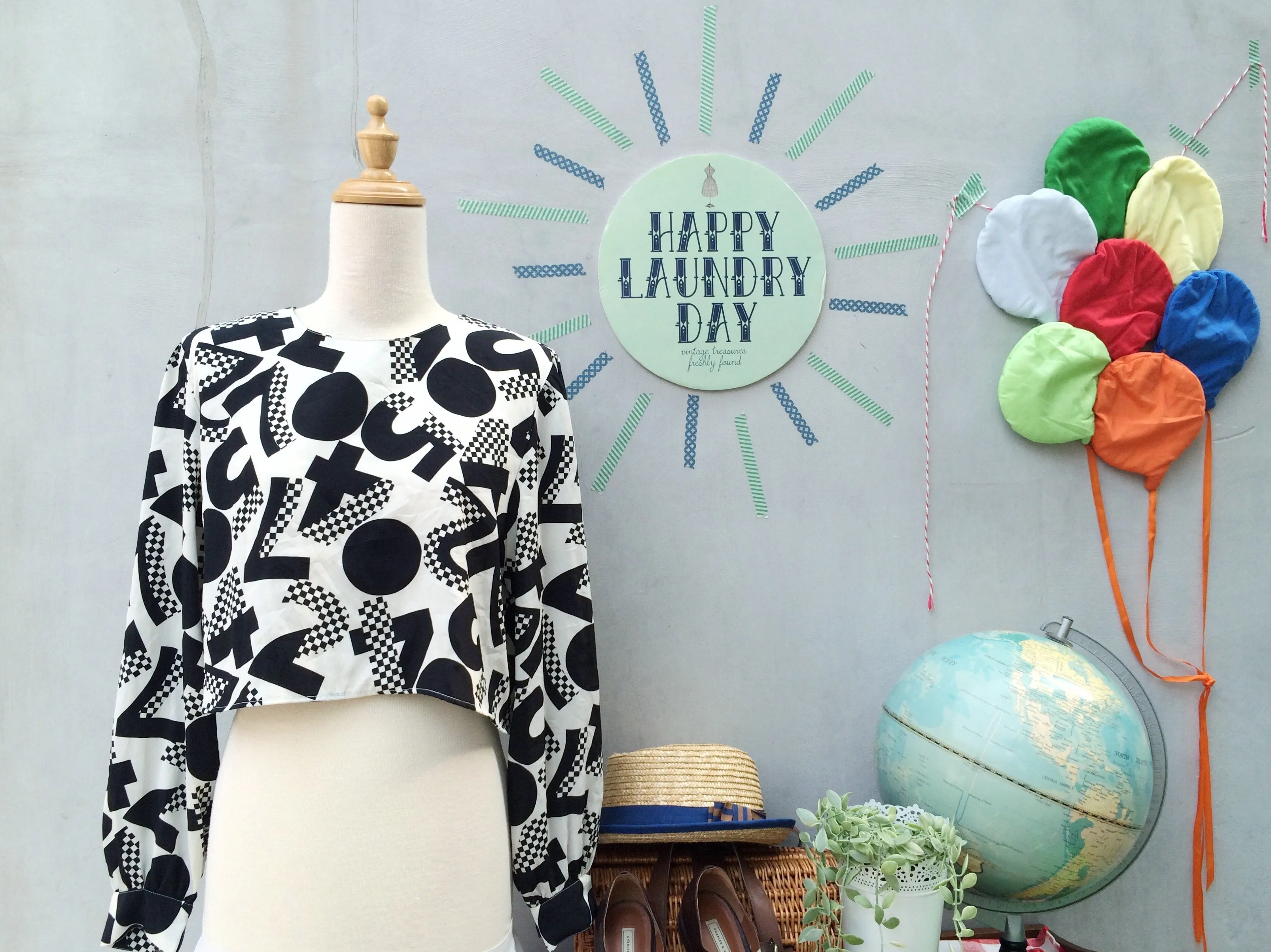 Long Division | Vintage 1980s long-sleeved Monochrome black and white Crop Top with Geometric Math Print