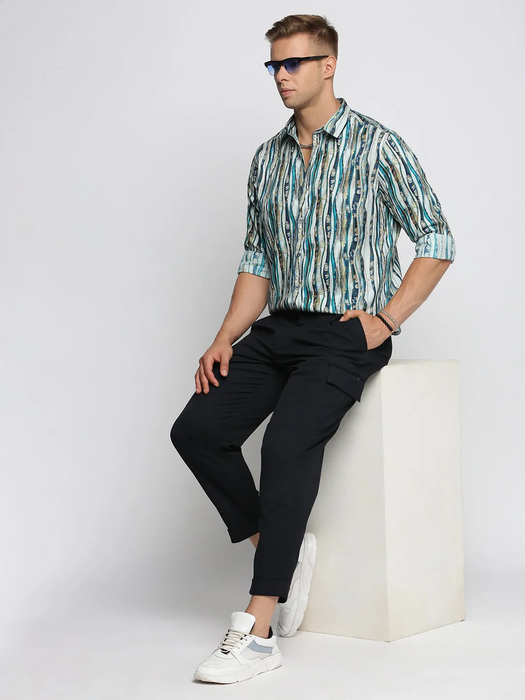 Men Blue Smart Slim Fit Multi Striped Long Sleeves Cotton Casual Shirt