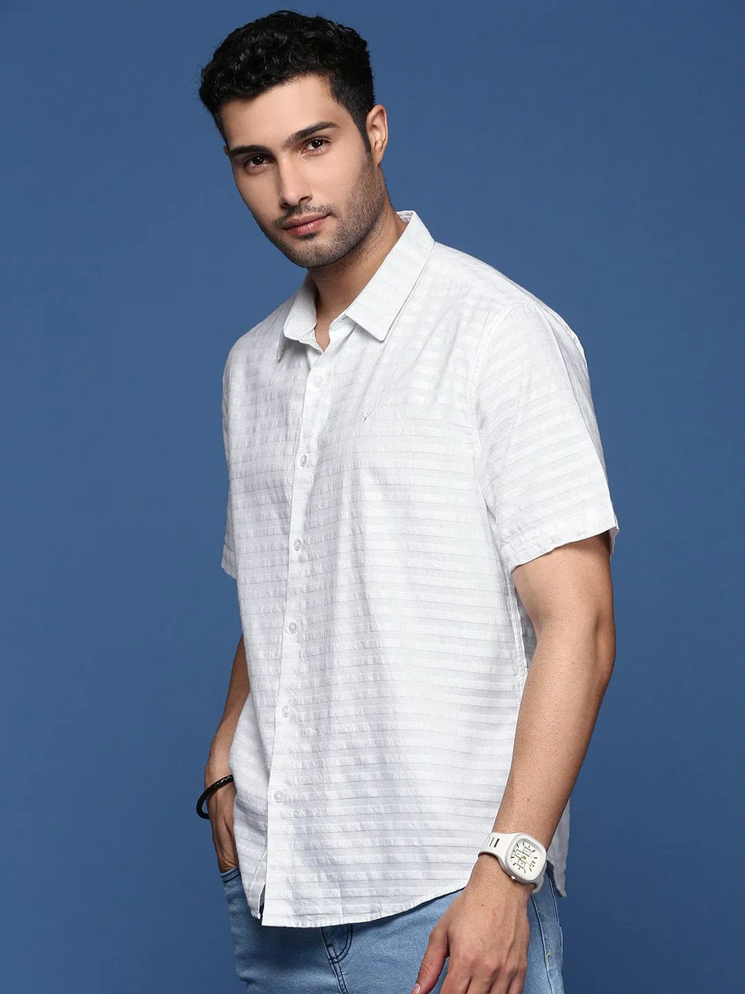 Men White Horizontal Striped Cotton Standard Slim Fit Casual Shirt