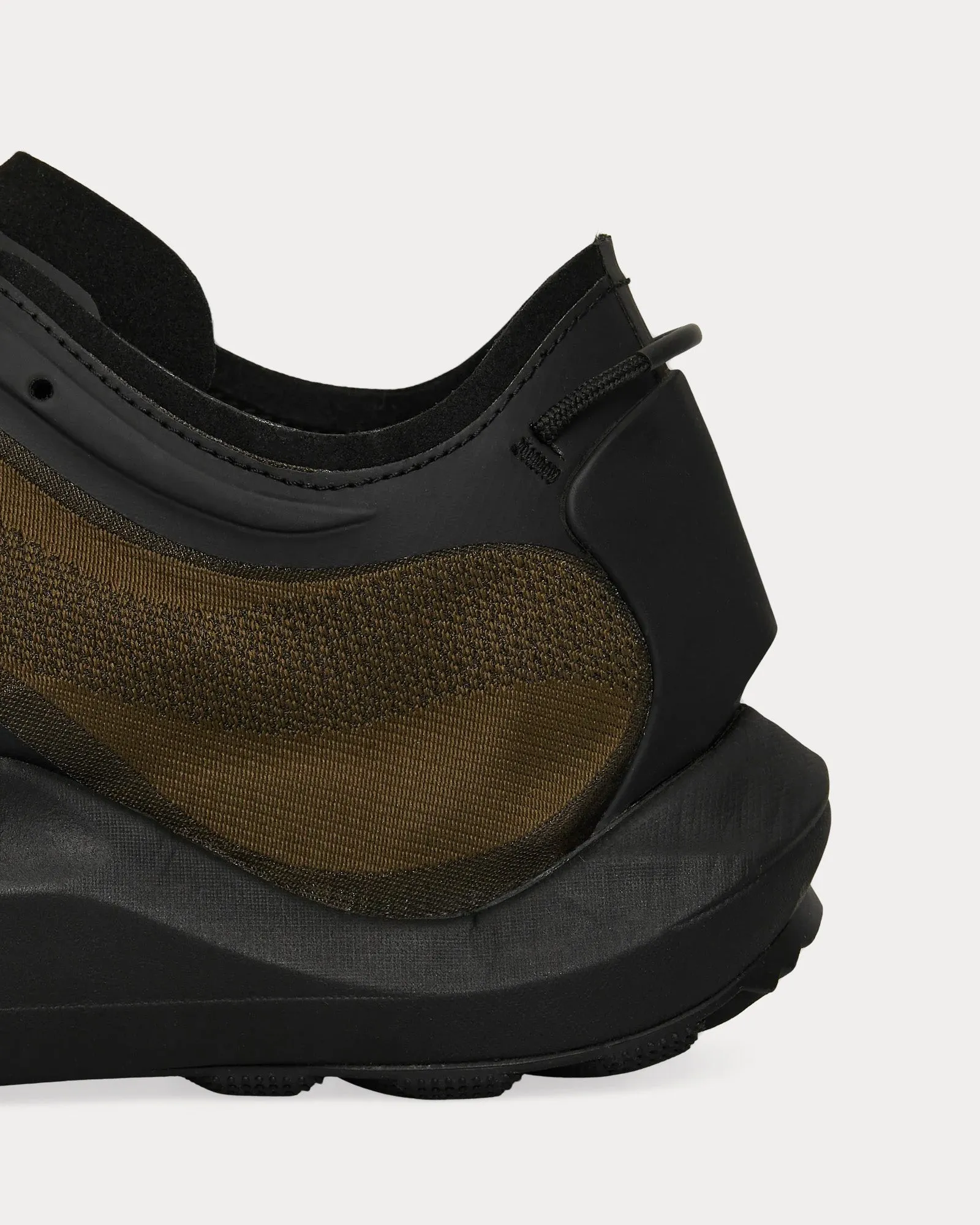 Sella Olive / Black Running Shoes